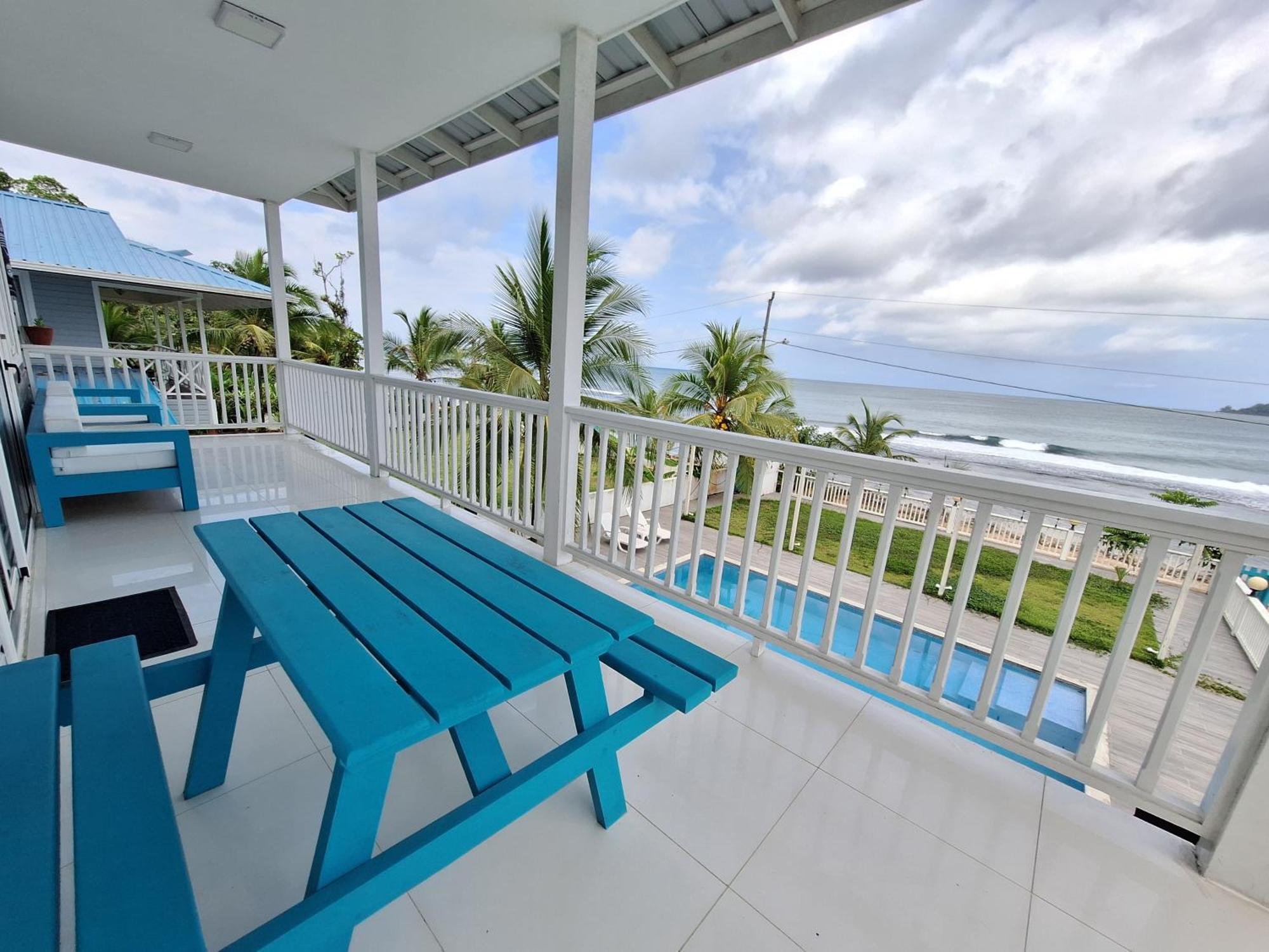 Paunch Retreat * Bocas del Toro